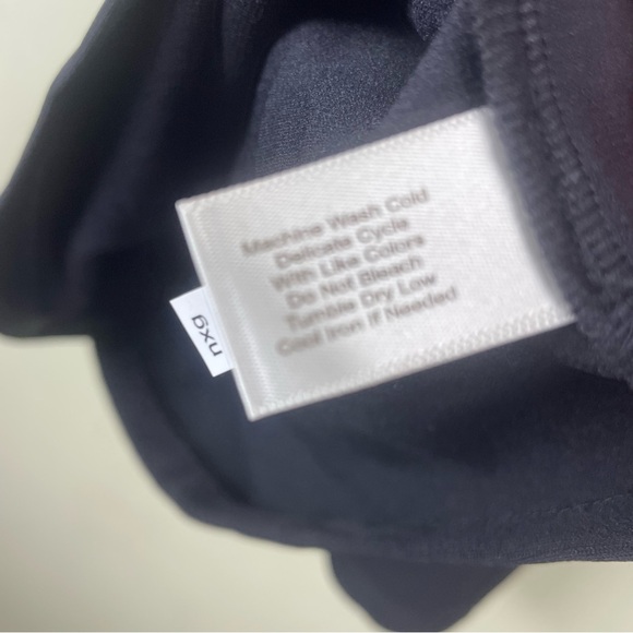 Boston Proper Black Sleeveless Swing Dress Pockets Key Hole Neckline Size Large - Picture 6 of 11